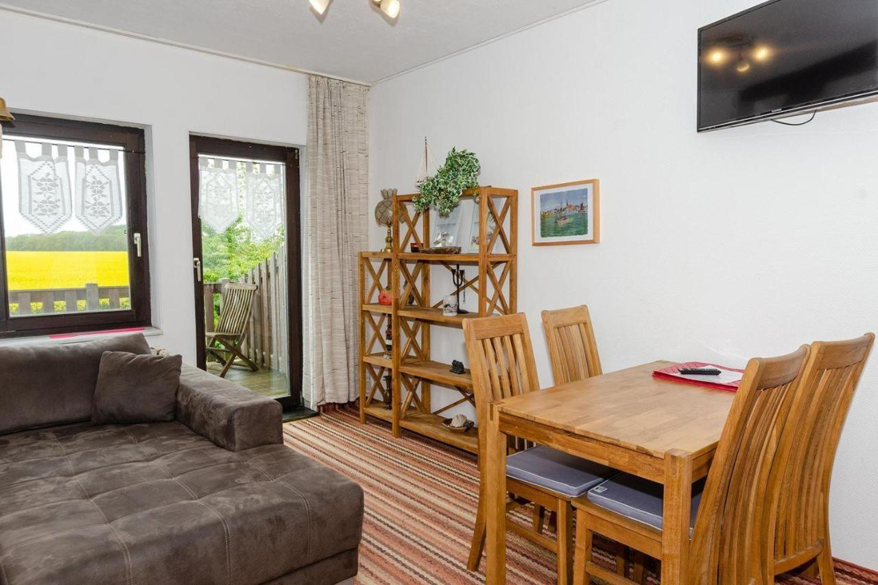 3-R-Ferienwohnung-Fuer-4-Personen-In-Schaprode-Auf-Ruegen-Zi3 Εξωτερικό φωτογραφία