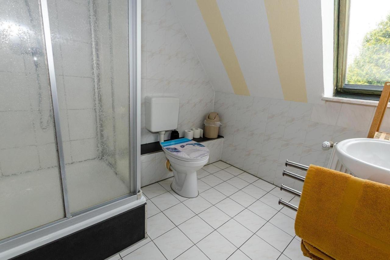 3-R-Ferienwohnung-Fuer-4-Personen-In-Schaprode-Auf-Ruegen-Zi3 Εξωτερικό φωτογραφία